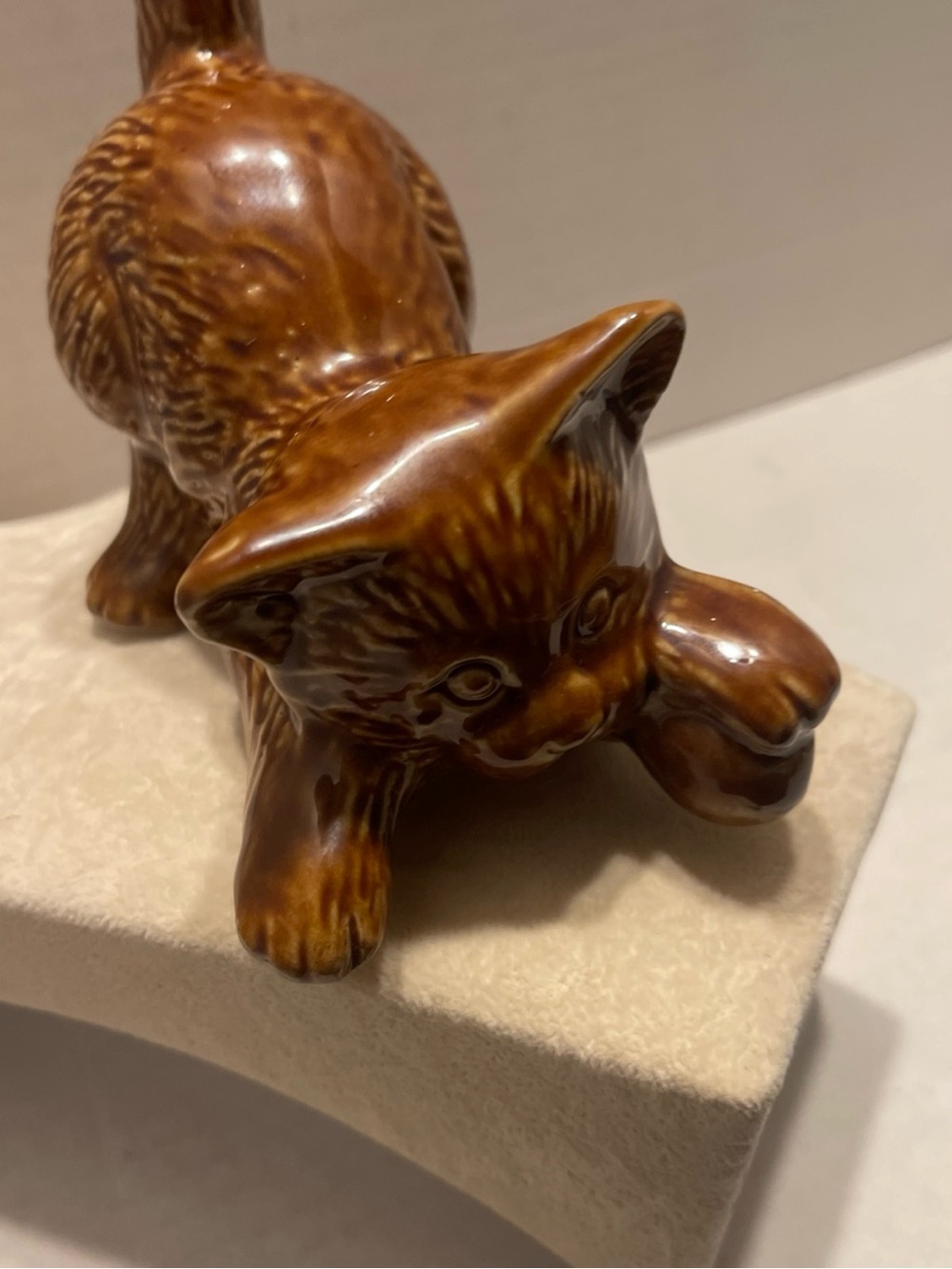 Brown Ceramic Cat Figurine - Decorative Pet Sculpture